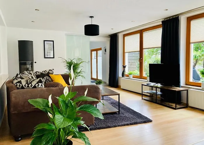 Charline * Waren (Mueritz)